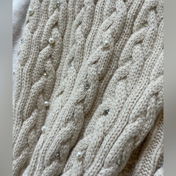 GUESS Rhinestone Scarf / New - Picture 2 of 5